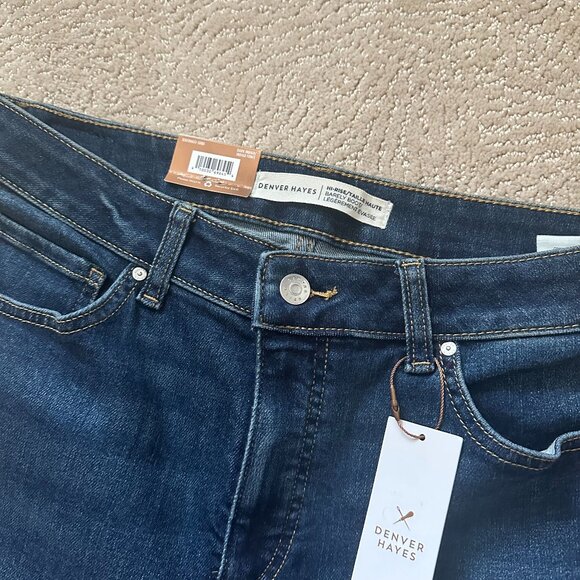 Denver Hayes Hi-Rise Barely Boot Jeans (14 x 30) - Picture 5 of 8